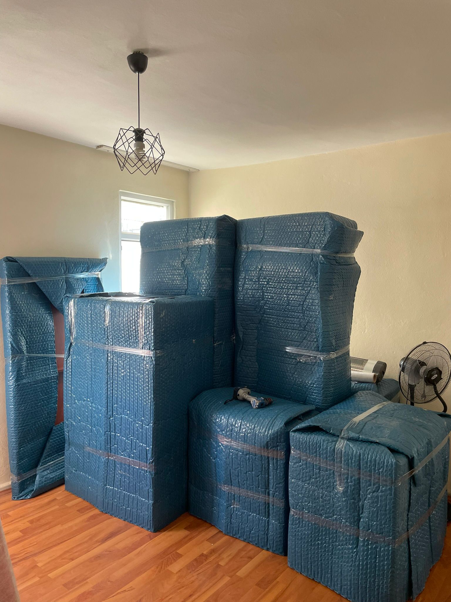 Ev taşıma ve paketleme
